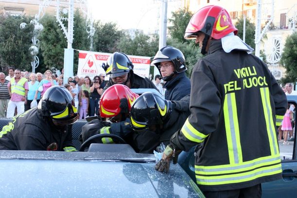  Festa dell'AIDO 2009: esercitazione dei vigili del fuoco 
