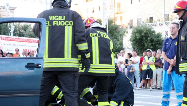  Festa dell'AIDO 2009: esercitazione dei vigili del fuoco 