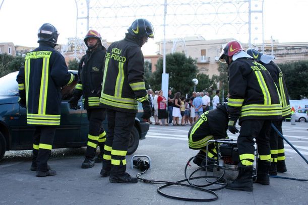  Festa dell'AIDO 2009: esercitazione dei vigili del fuoco 