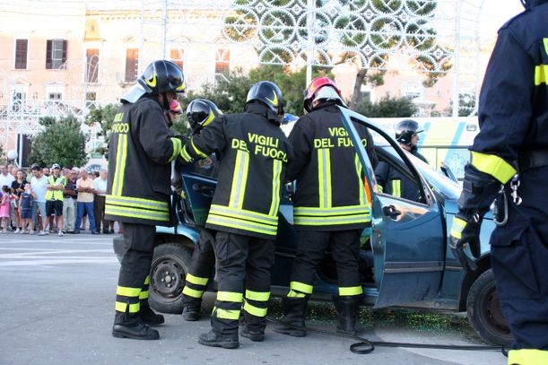  Festa dell'AIDO 2009: esercitazione dei vigili del fuoco 