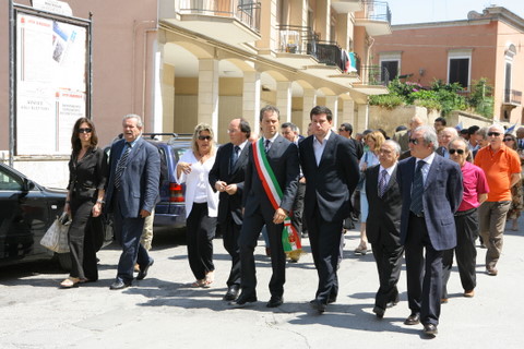  Manifestazione presso il municipio ed innagurazione del monumento 