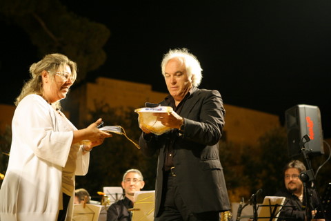  5 luglio 2009 il maestro Lepore in Piazza Vittorio emanuele II per 50 AVIS 