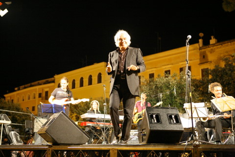  5 luglio 2009 il maestro Lepore in Piazza Vittorio emanuele II per 50 AVIS 
