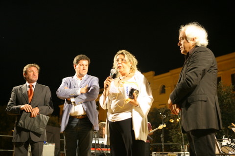  5 luglio 2009 il maestro Lepore in Piazza Vittorio emanuele II per 50 AVIS 