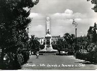 Il monumento ai caduti anni '60